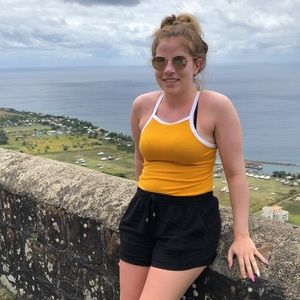 Meet your Posher, Christine